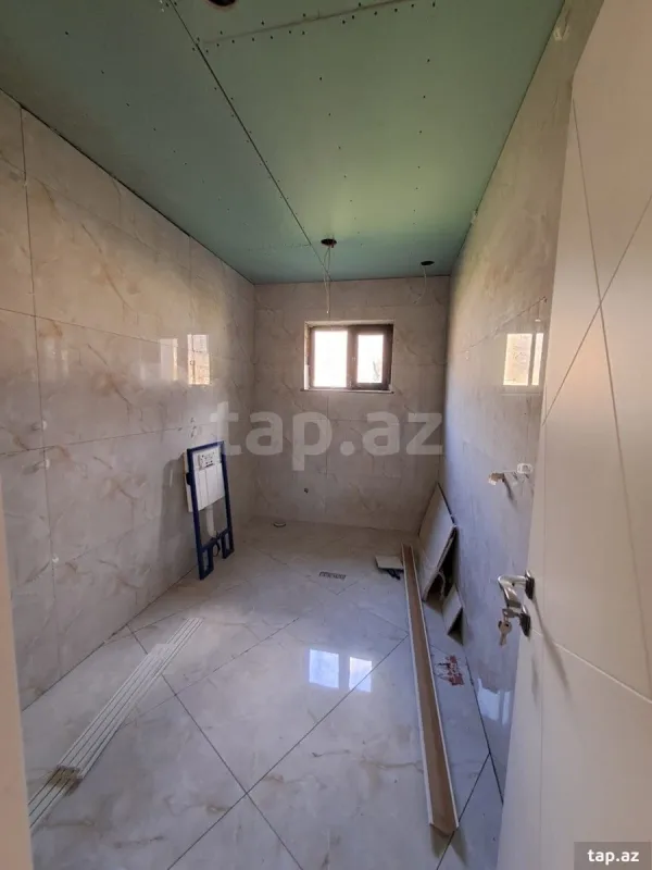 Satılır 6 otaqlı həyət evi 150 m²