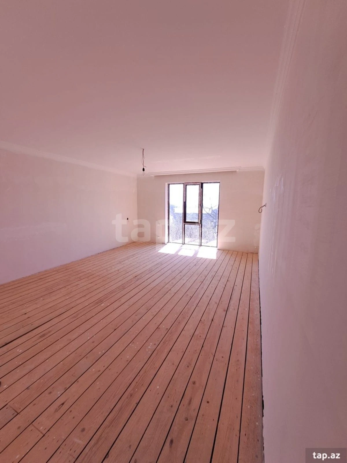 Satılır 6 otaqlı həyət evi 150 m²