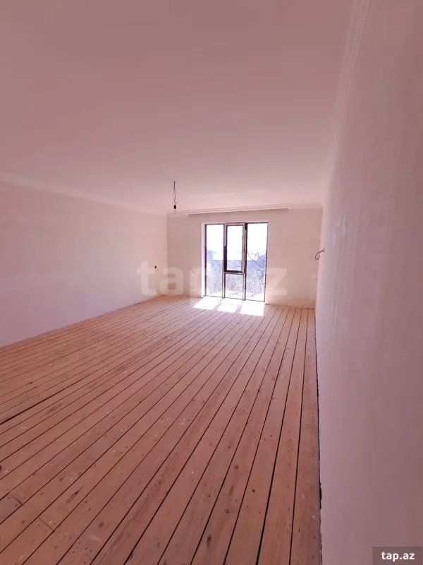 Satılır 6 otaqlı həyət evi 150 m²