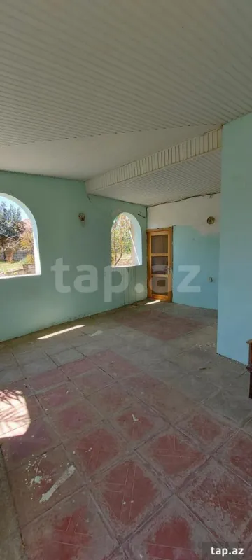 Satılır 4 otaqlı həyət evi 100 m²