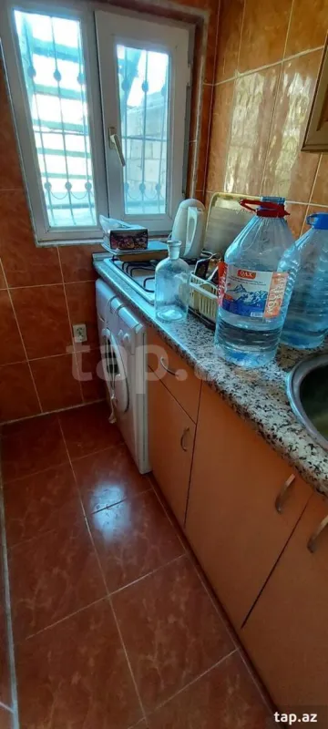 Satılır 4 otaqlı həyət evi 100 m²