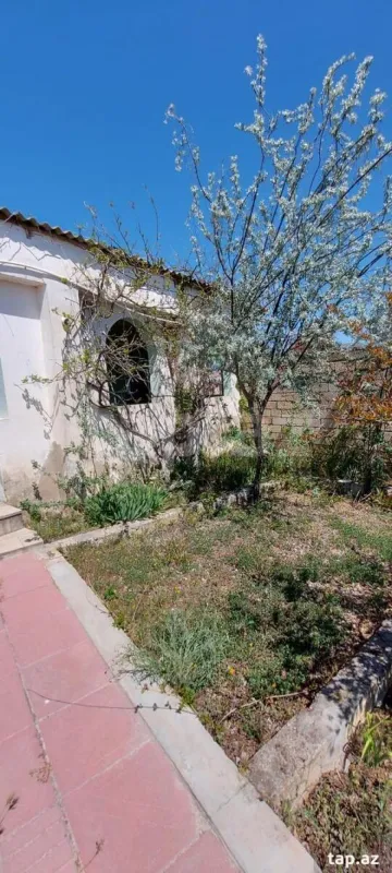 Satılır 4 otaqlı həyət evi 100 m²