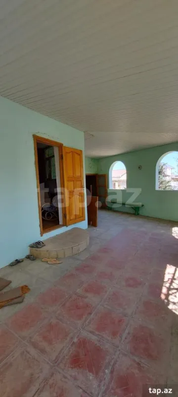 Satılır 4 otaqlı həyət evi 100 m²