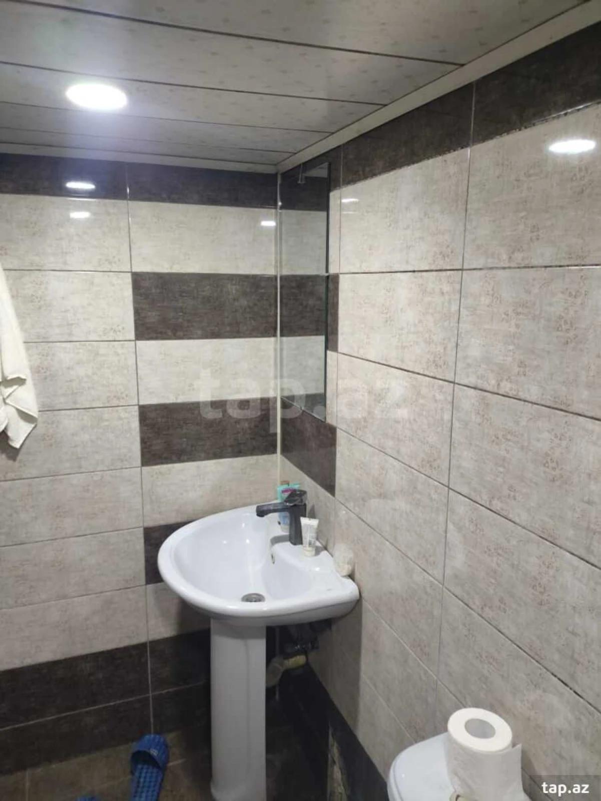 Kirayə verilir 2 otaqlı həyət evi 60 m²