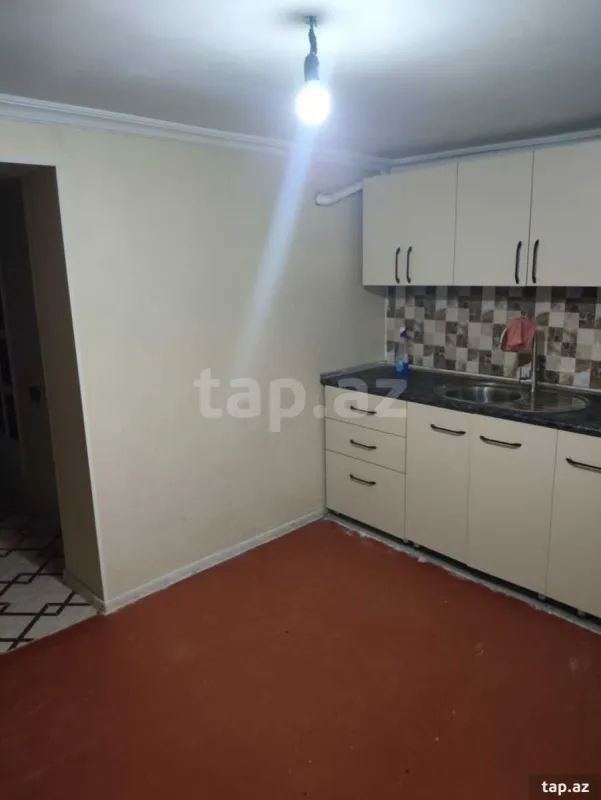 Kirayə verilir 2 otaqlı həyət evi 60 m²