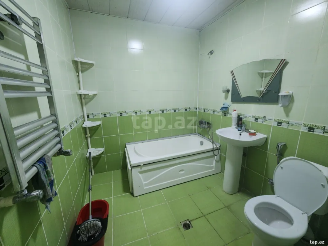 Kirayə verilir 4 otaqlı yeni tikili 100 m²