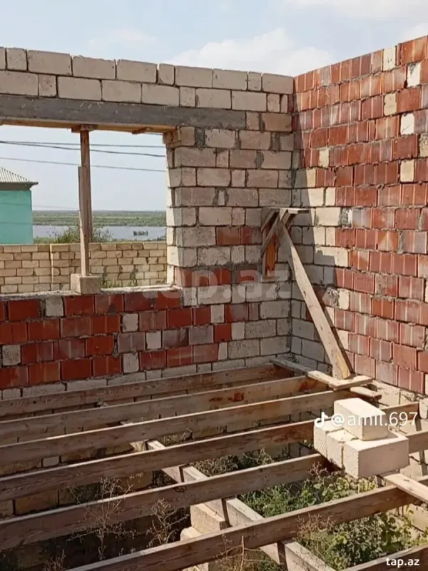 Satılır 3 otaqlı həyət evi 150 m²