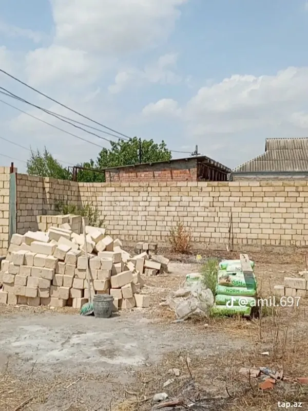 Satılır 3 otaqlı həyət evi 150 m²