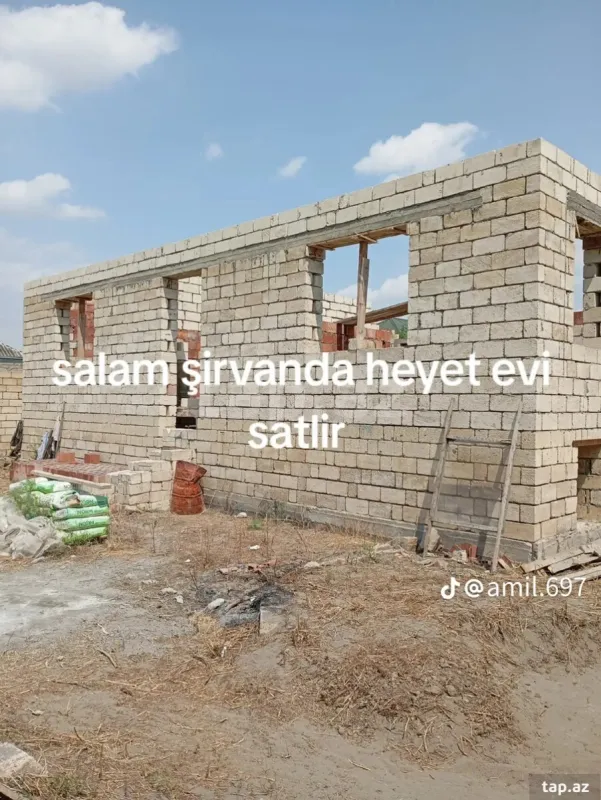 Satılır 3 otaqlı həyət evi 150 m²