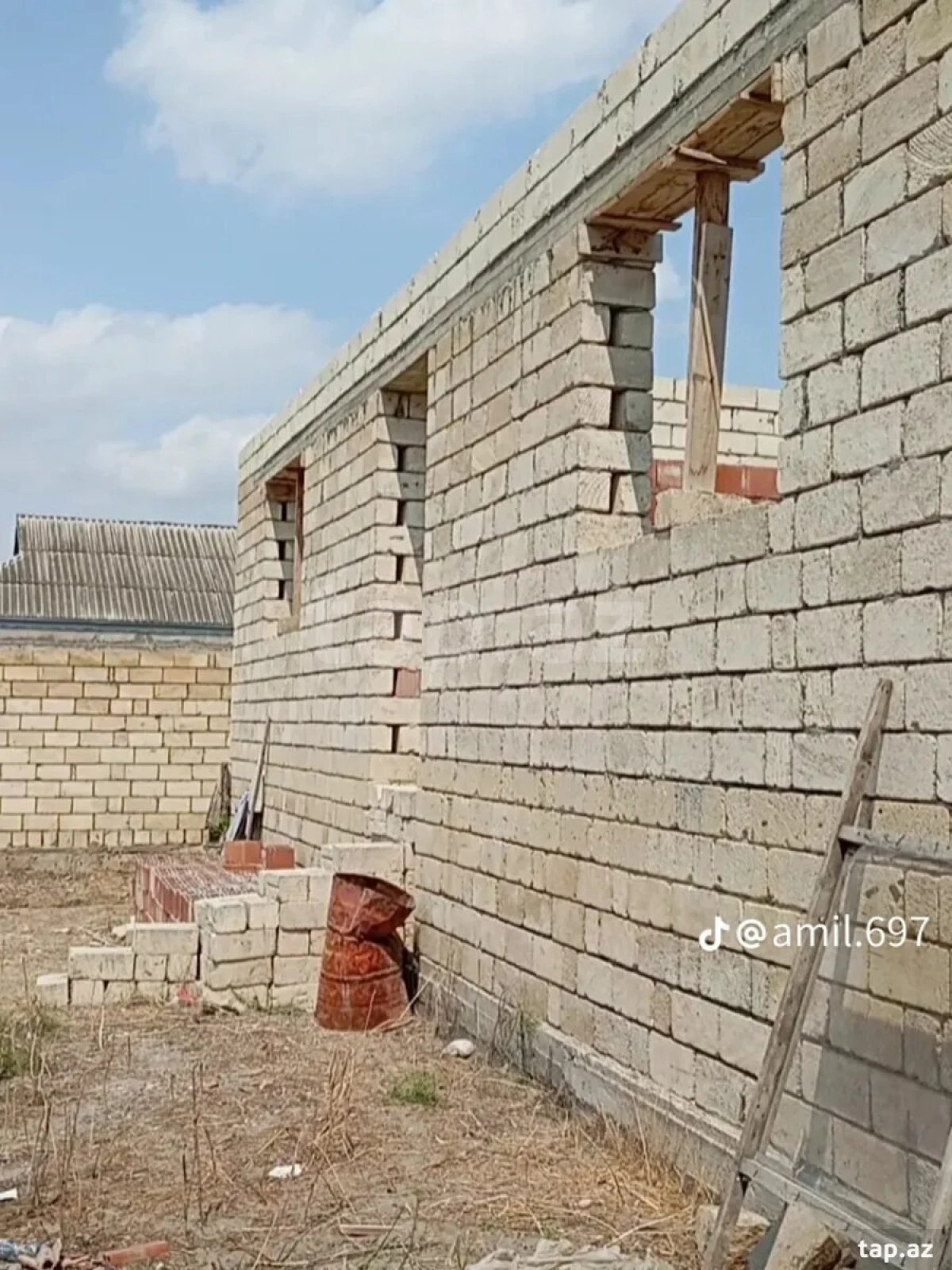 Satılır 3 otaqlı həyət evi 150 m²