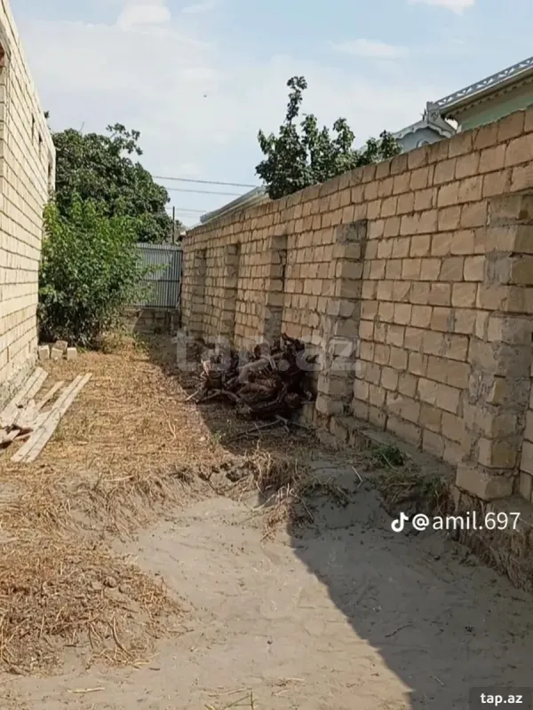 Satılır 3 otaqlı həyət evi 150 m²