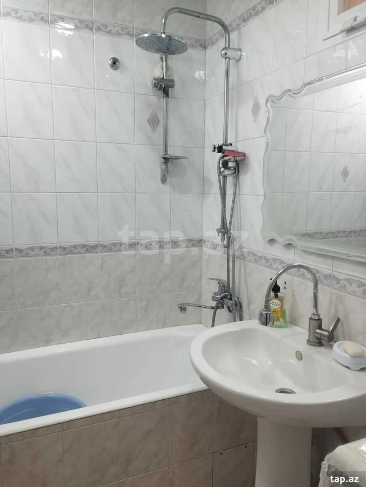 Kirayə verilir 2 otaqlı mənzil 50 m²
