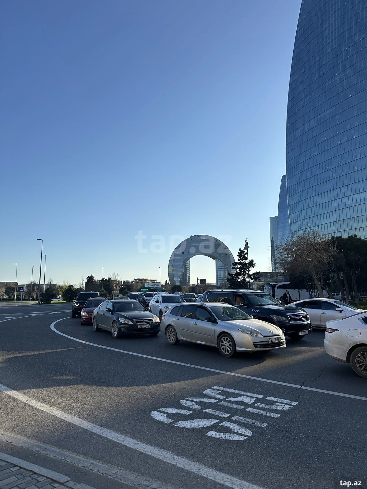 Kirayə verilir 2 otaqlı mənzil 55 m²