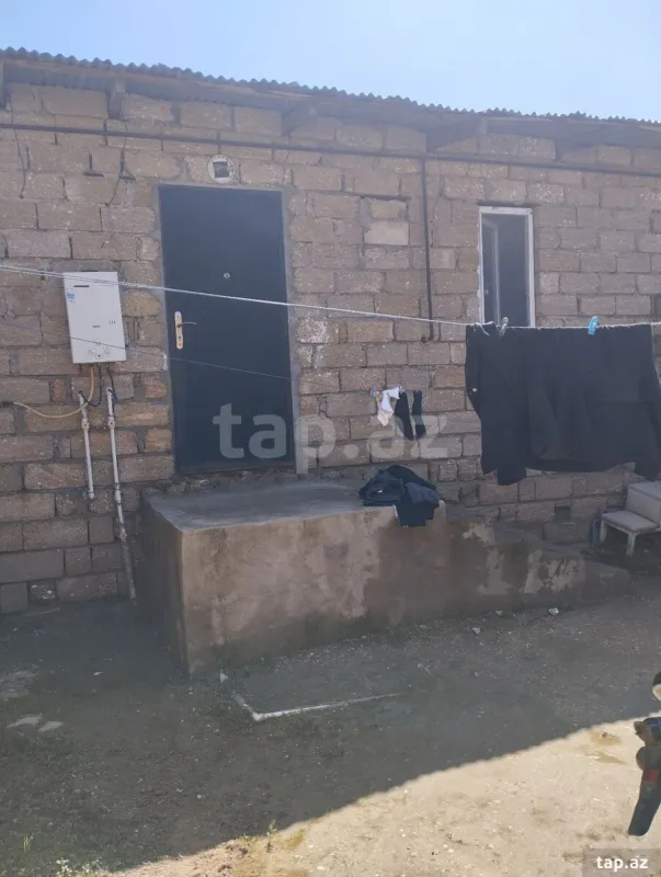 Satılır 2 otaqlı həyət evi 60 m²