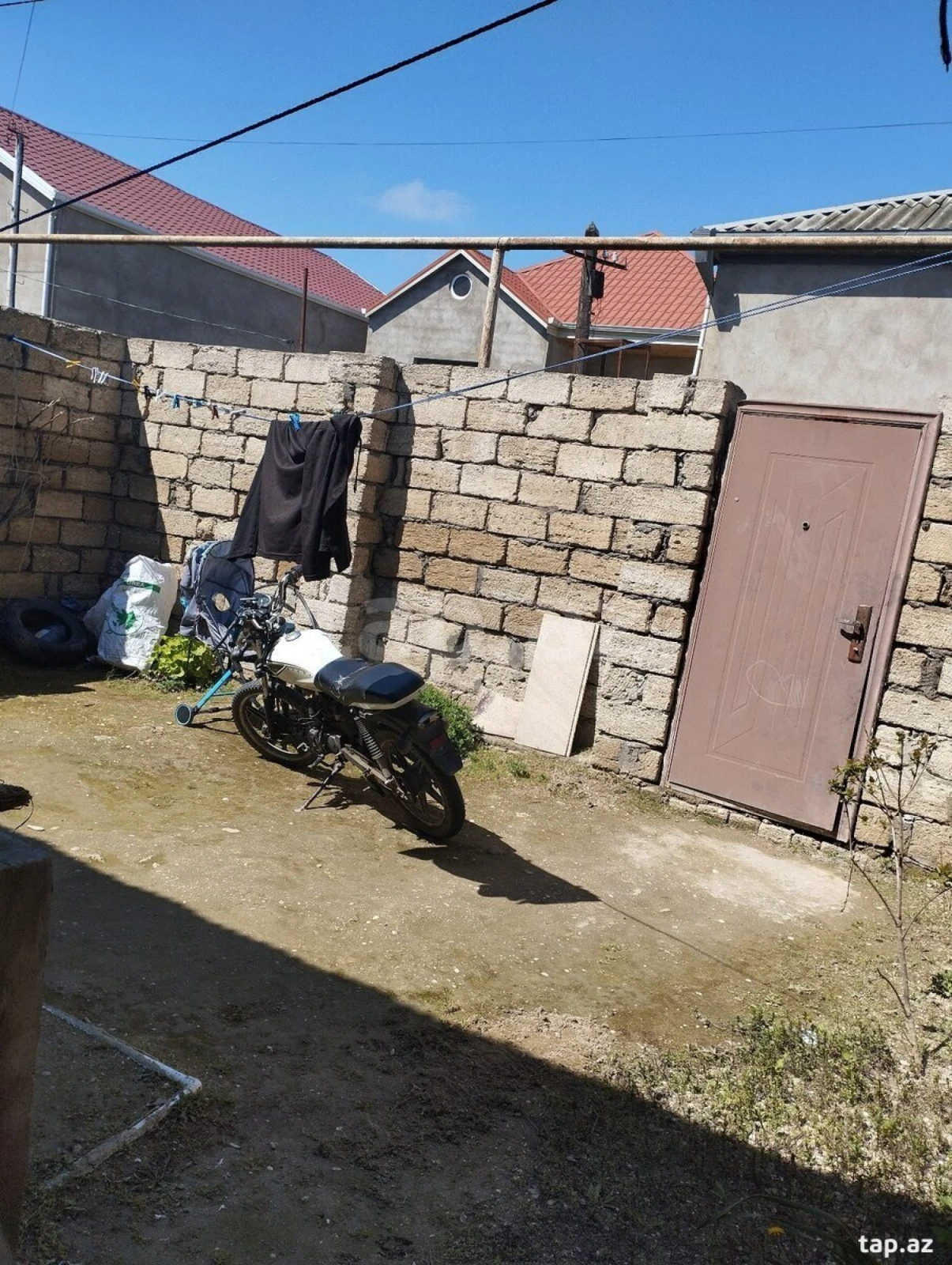 Satılır 2 otaqlı həyət evi 60 m²