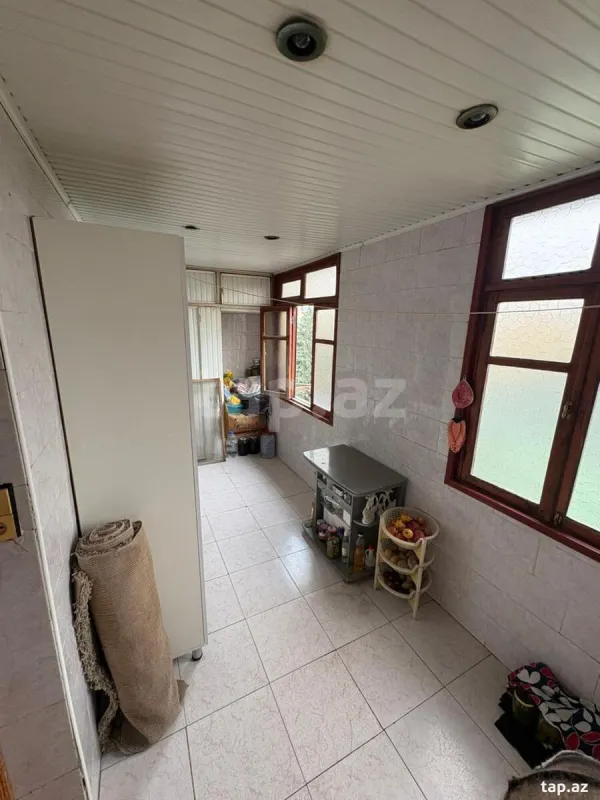 Satılır 3 otaqlı mənzil 71 m²