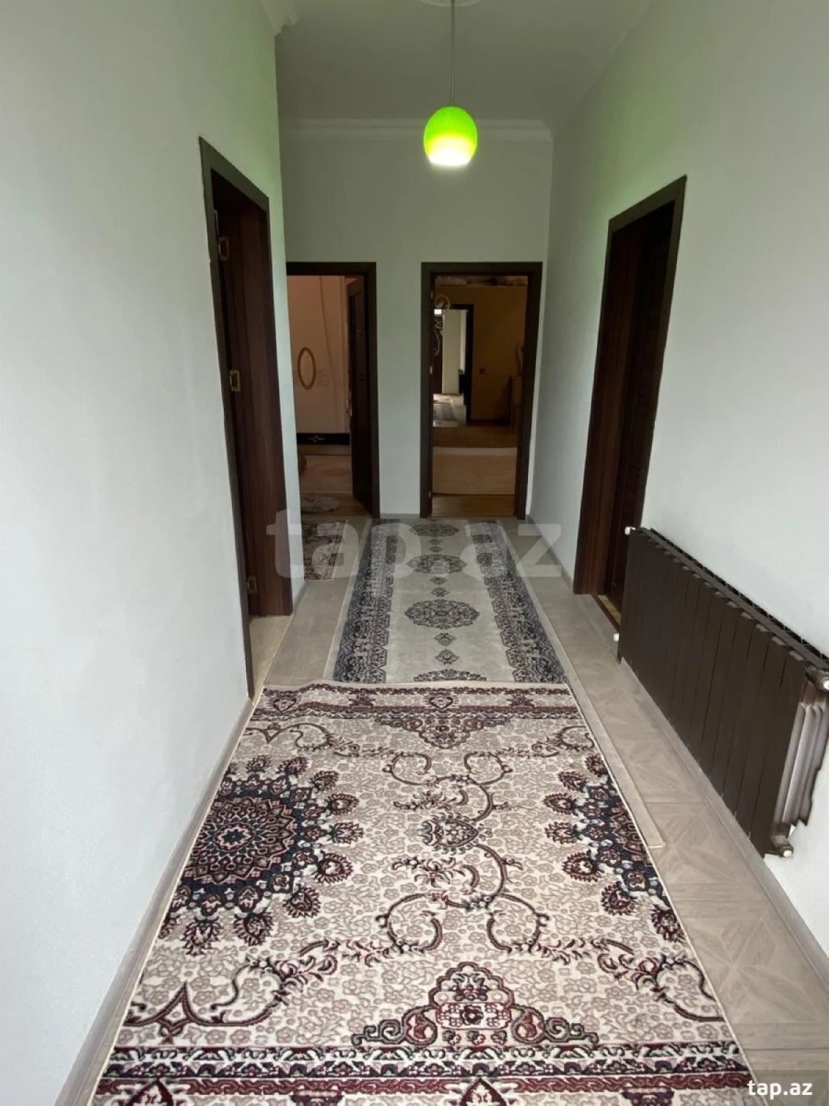 Satılır 4 otaqlı həyət evi 400 m²