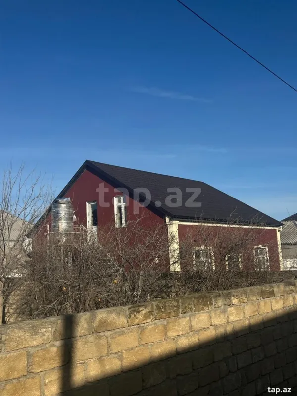 Satılır 4 otaqlı həyət evi 400 m²