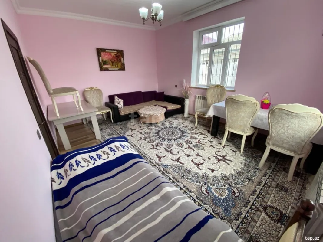 Satılır 4 otaqlı həyət evi 400 m²