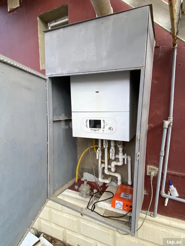 Satılır 4 otaqlı həyət evi 400 m²