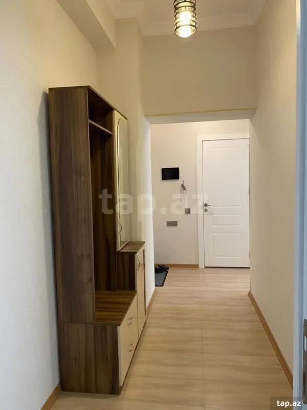 Kirayə verilir 2 otaqlı yeni tikili 75 m²