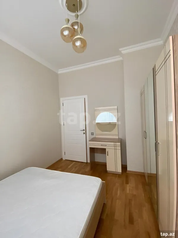 Kirayə verilir 2 otaqlı yeni tikili 75 m²