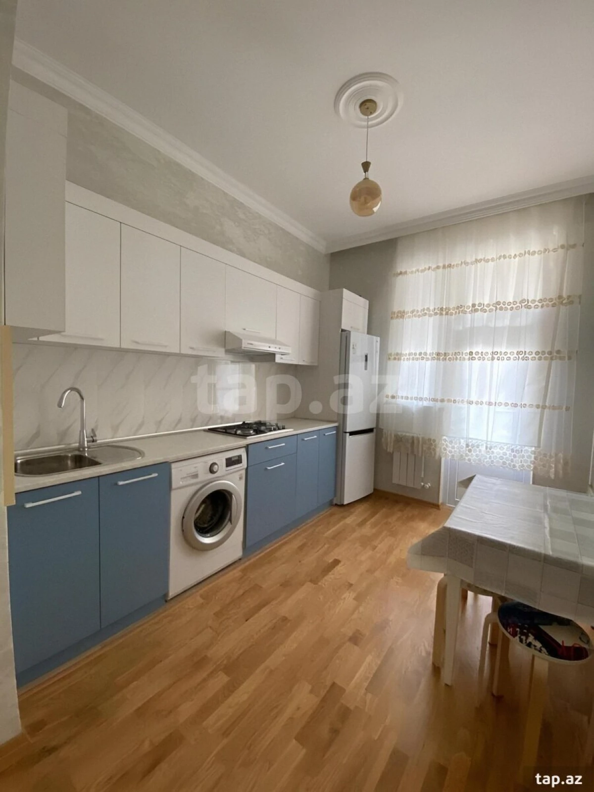 Kirayə verilir 2 otaqlı yeni tikili 75 m²