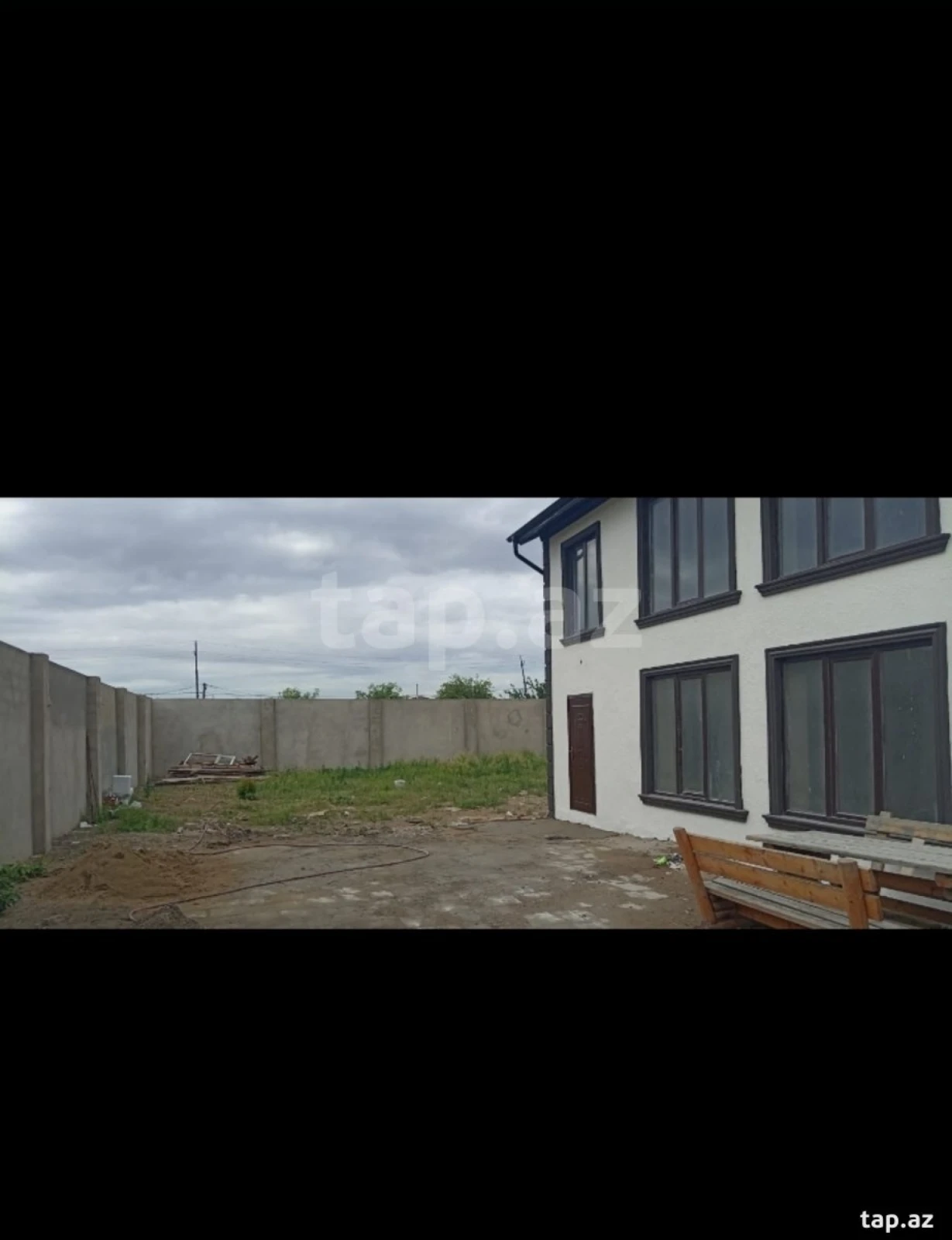 Satılır 7 otaqlı həyət evi 600 m²