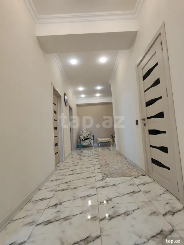 Satılır 3 otaqlı yeni tikili 108 m²