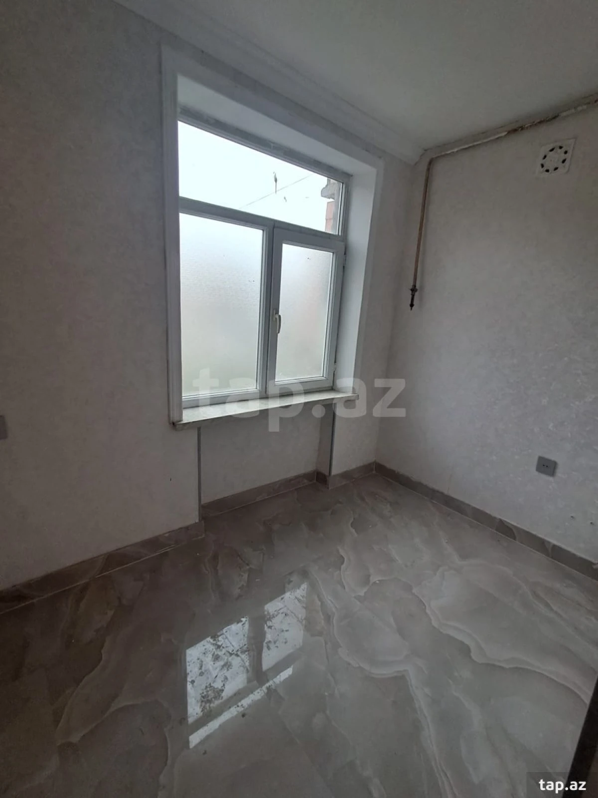 Satılır 2 otaqlı mənzil 45 m²
