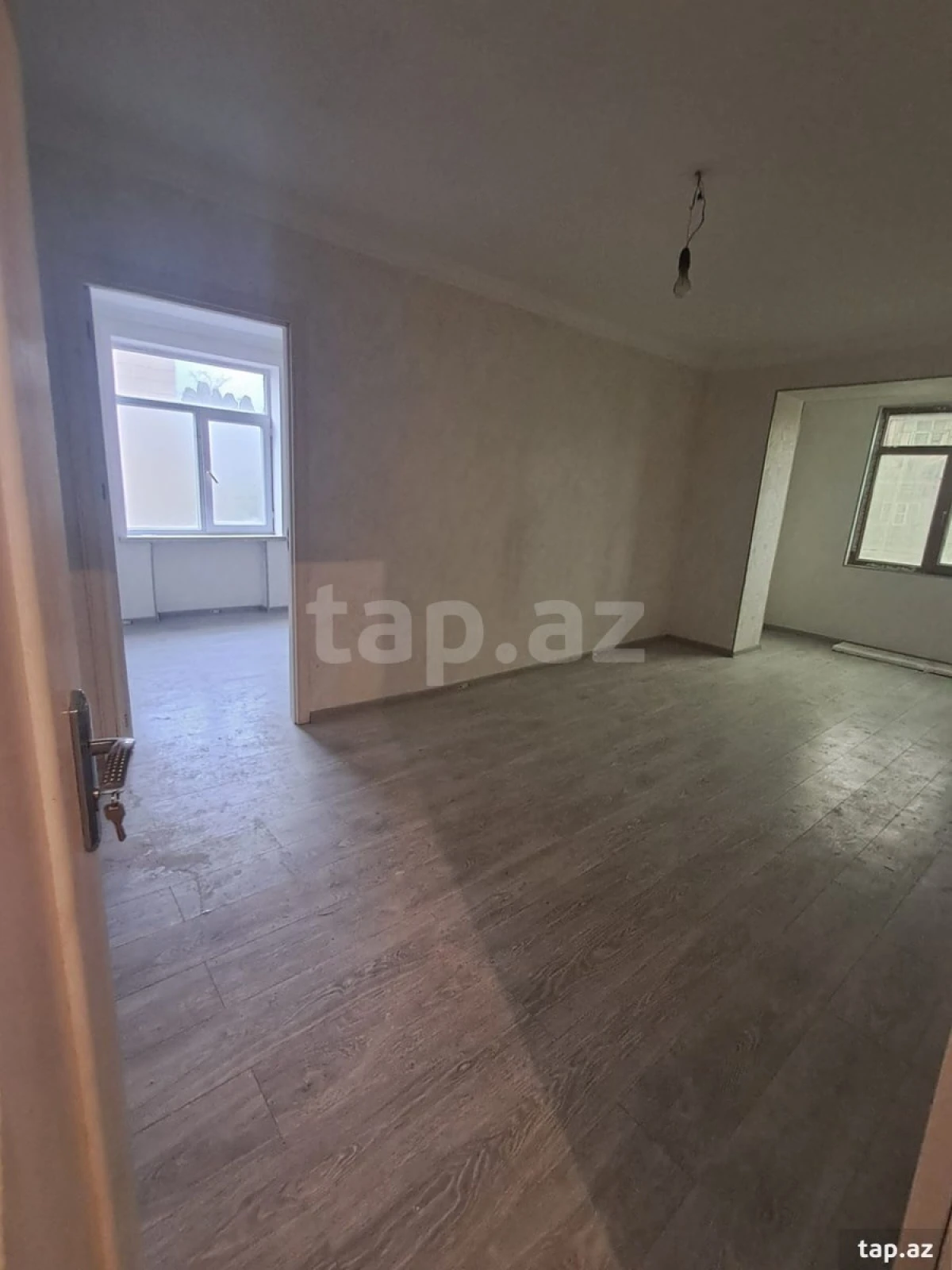 Satılır 2 otaqlı mənzil 45 m²