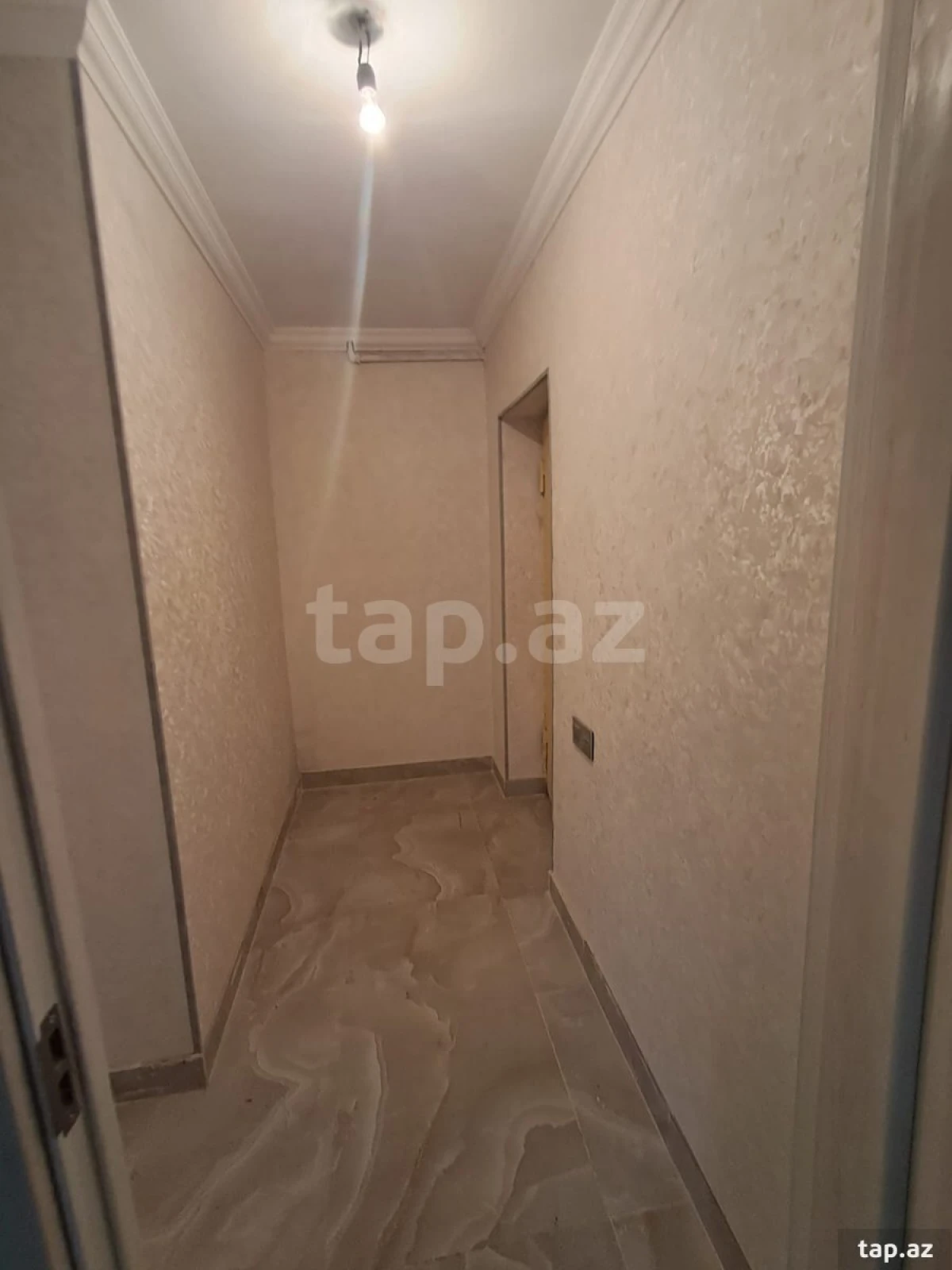 Satılır 2 otaqlı mənzil 45 m²