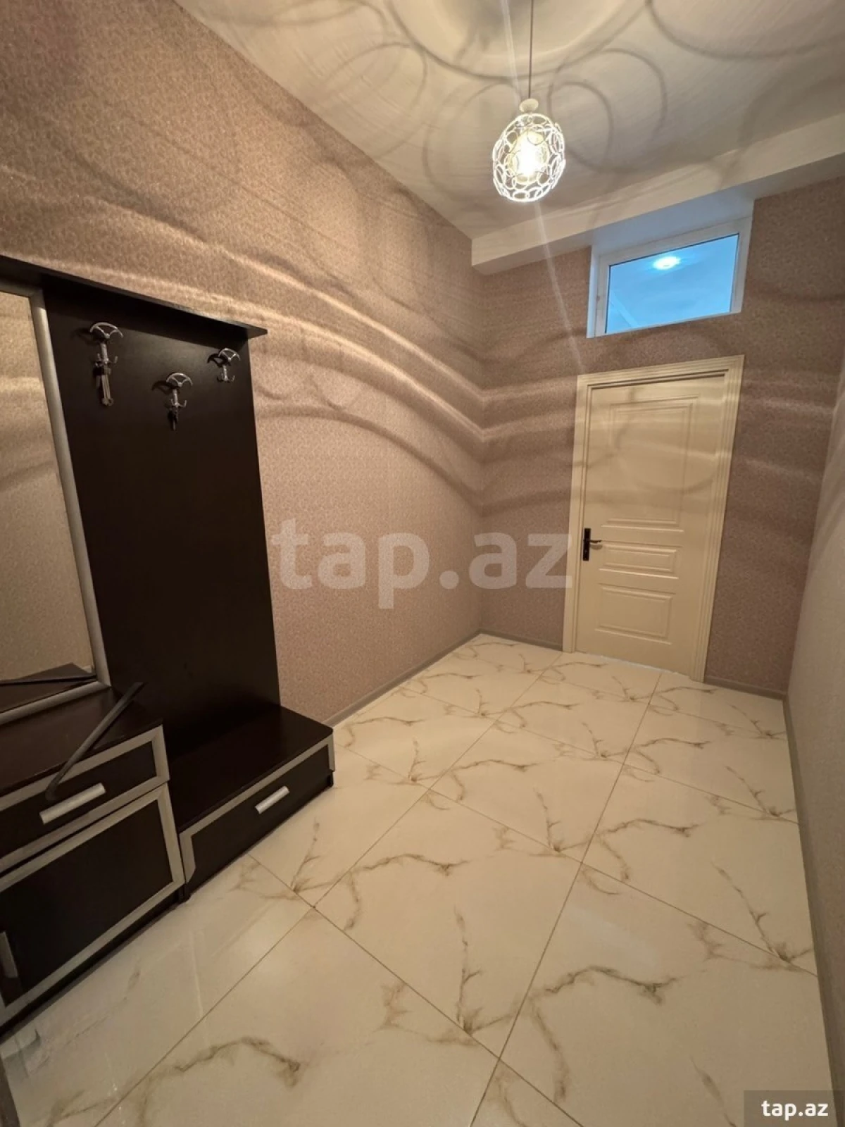 Kirayə verilir 3 otaqlı yeni tikili 86 m²