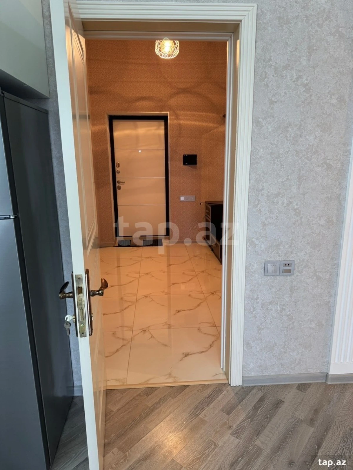 Kirayə verilir 3 otaqlı yeni tikili 86 m²