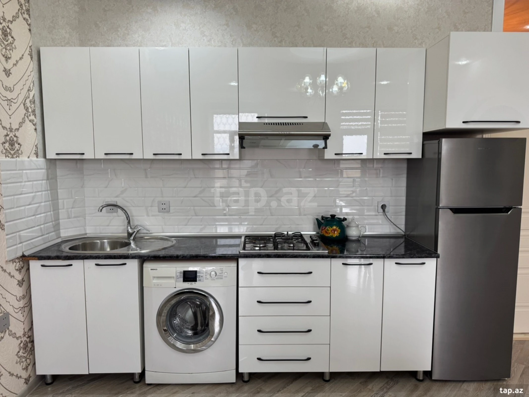 Kirayə verilir 3 otaqlı yeni tikili 86 m²