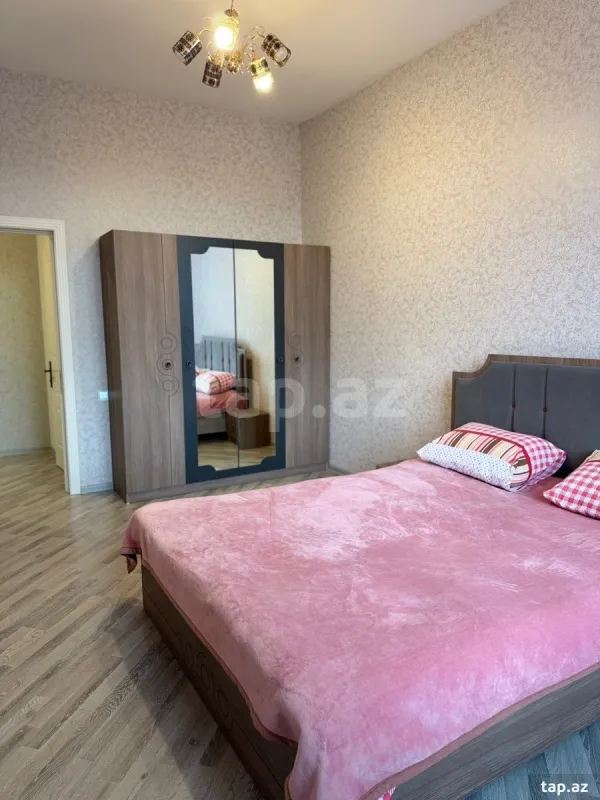 Kirayə verilir 3 otaqlı yeni tikili 86 m²