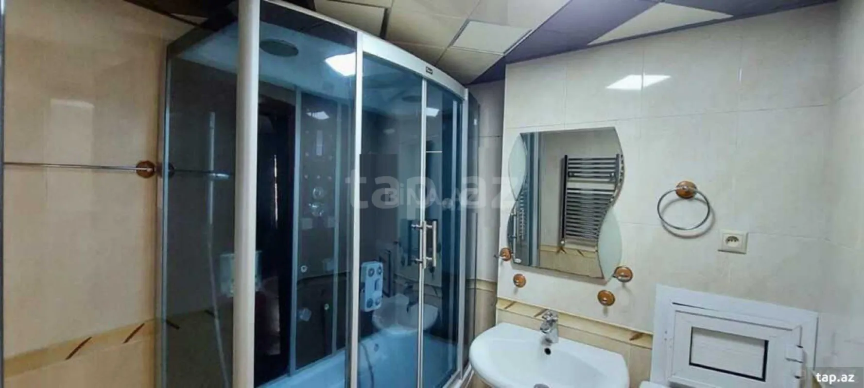 Kirayə verilir 3 otaqlı yeni tikili 115 m²