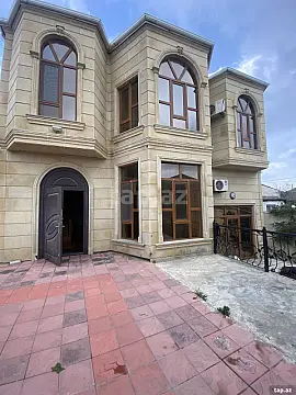 Satılır 7 otaqlı həyət evi 240 m²