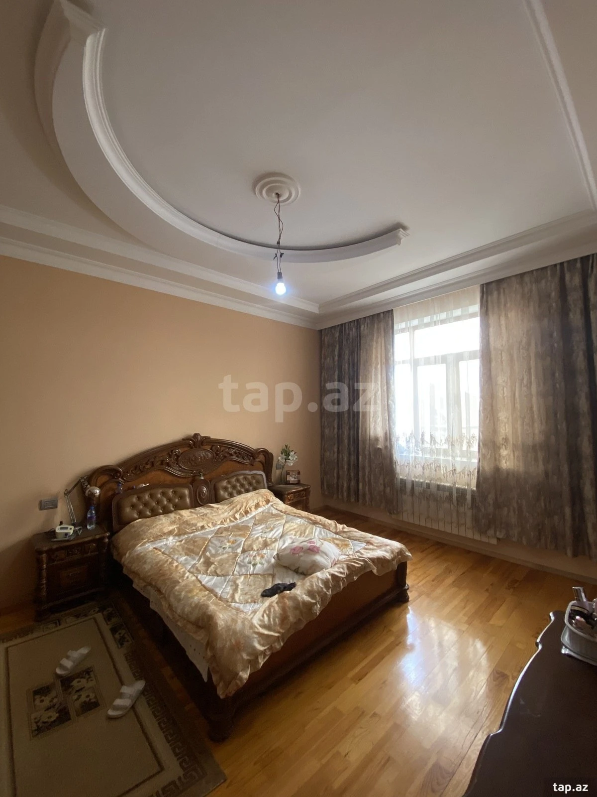 Satılır 7 otaqlı həyət evi 240 m²