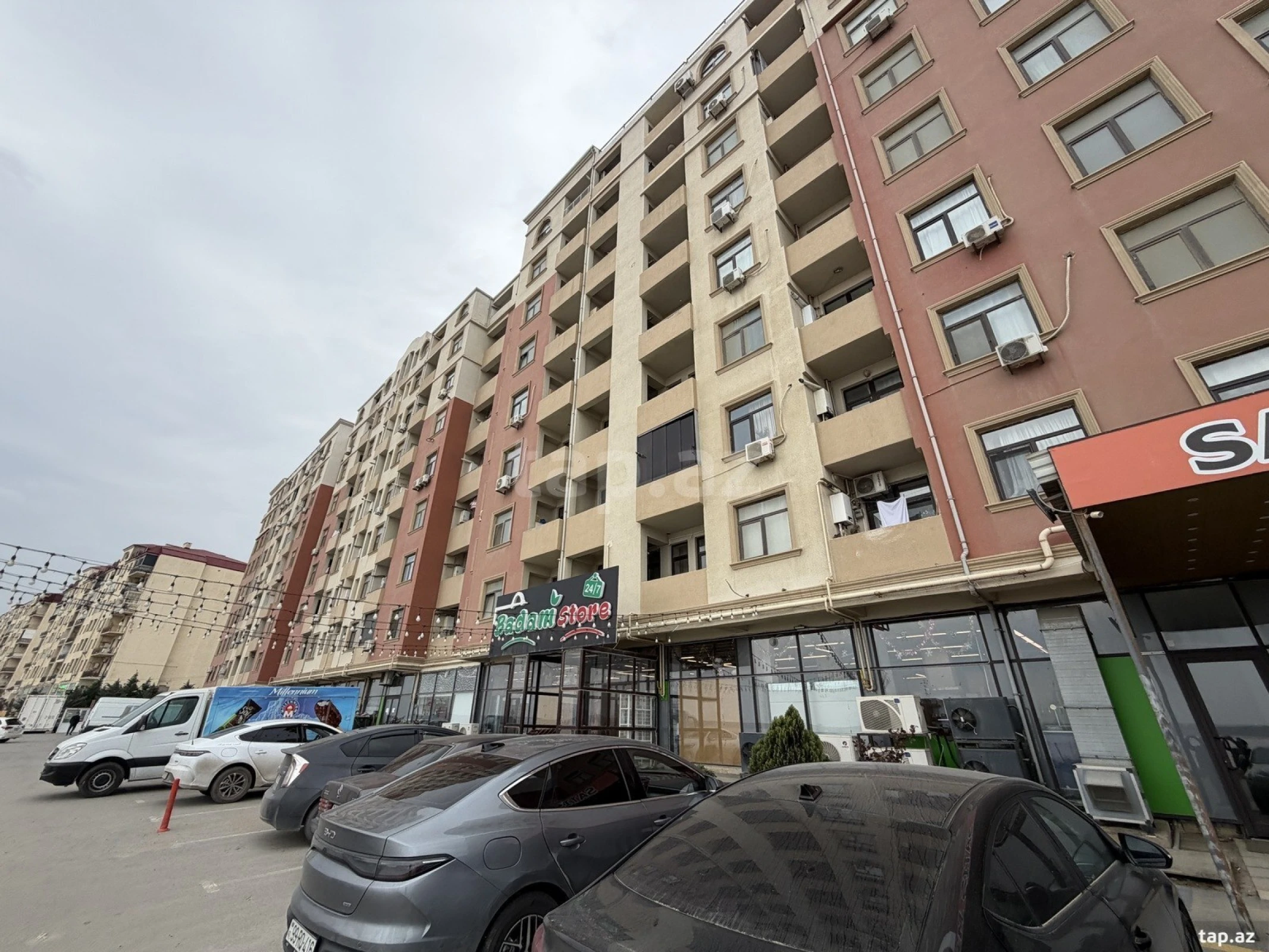 Satılır 1 otaqlı yeni tikili 49 m²