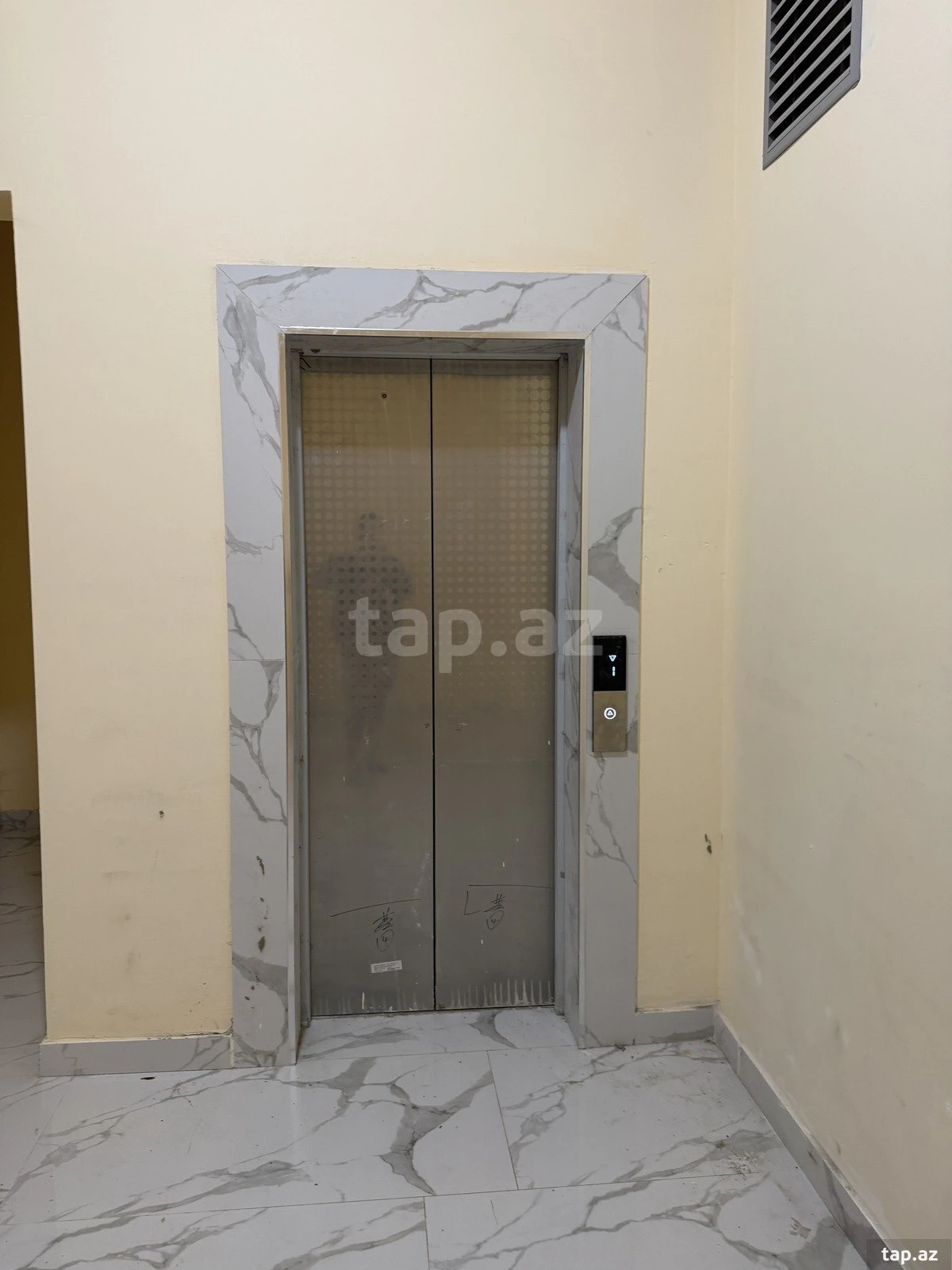 Satılır 1 otaqlı yeni tikili 49 m²