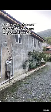 Satılır 5 otaqlı həyət evi 300 m²