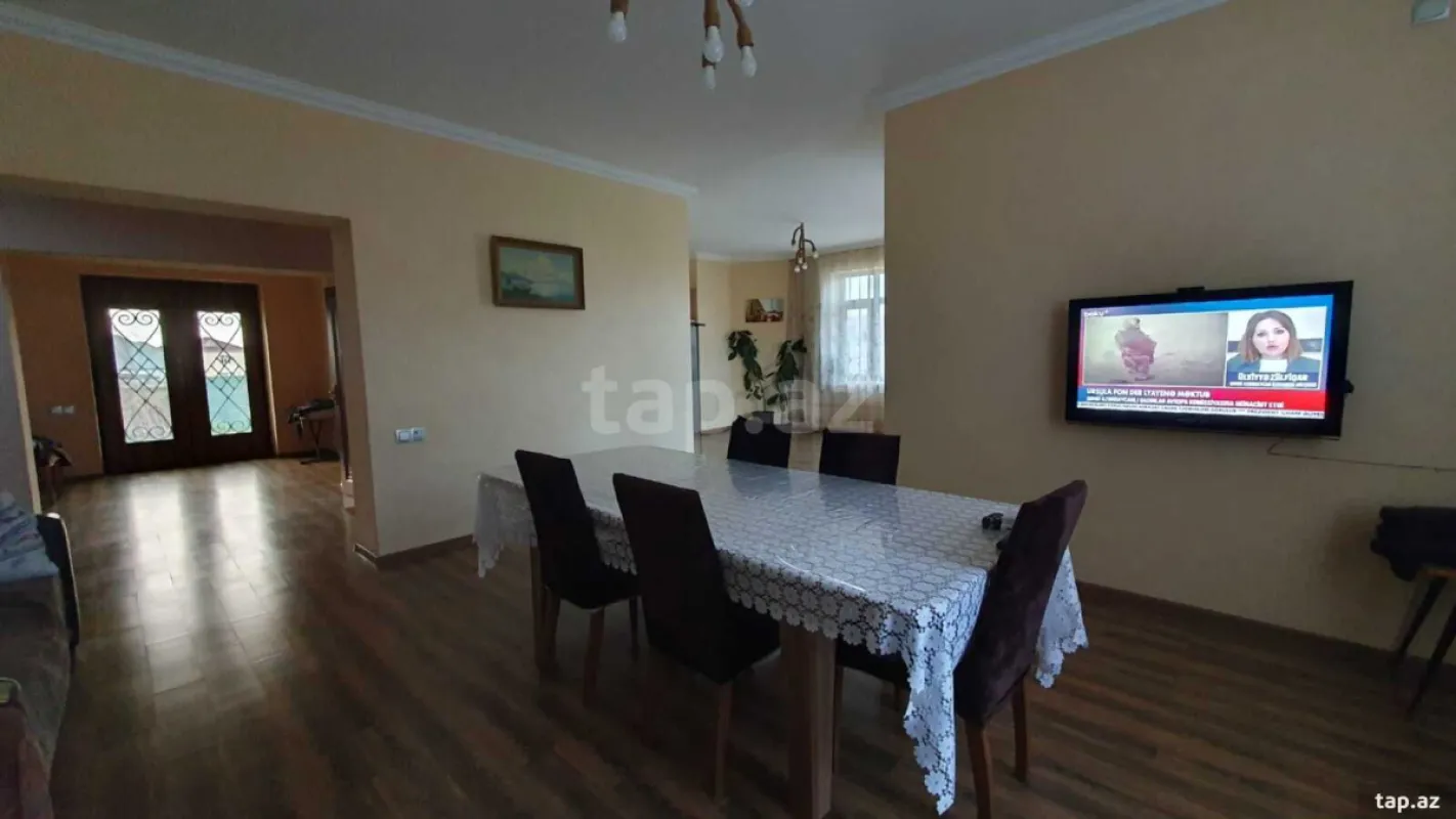 Satılır 6 otaqlı həyət evi 400 m²