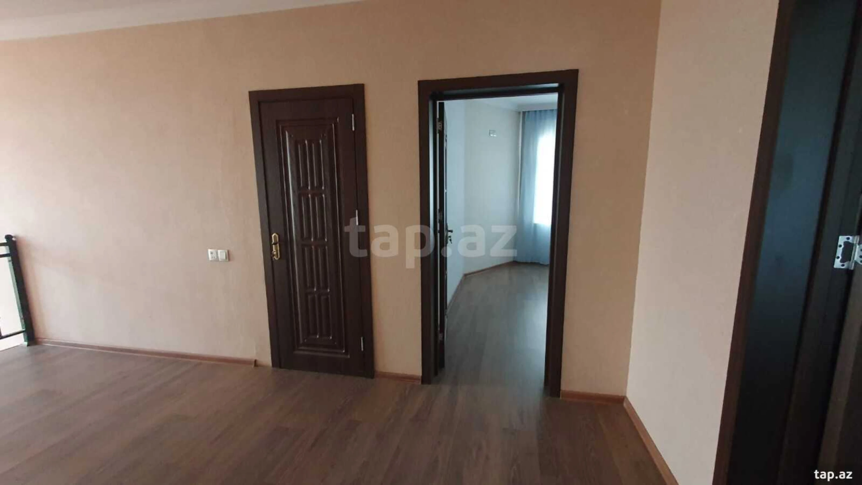 Satılır 6 otaqlı həyət evi 400 m²