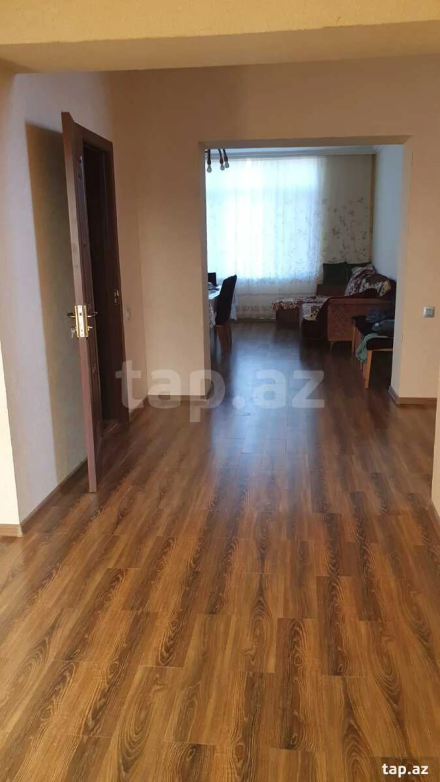 Satılır 6 otaqlı həyət evi 400 m²