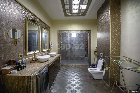 Satılır 6 otaqlı həyət evi 780 m²