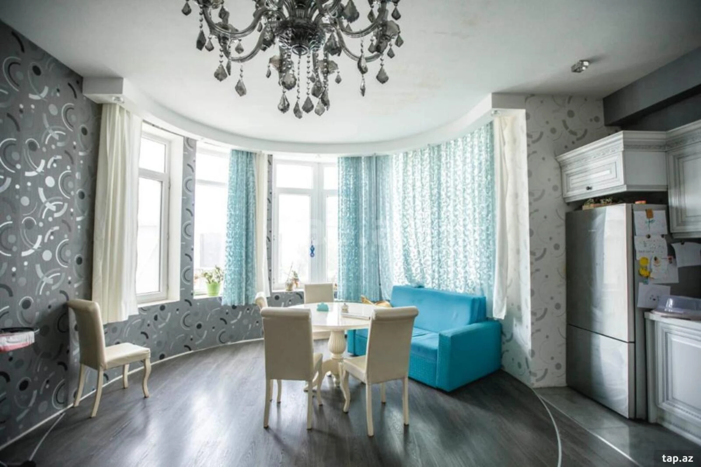 Satılır 6 otaqlı həyət evi 780 m²