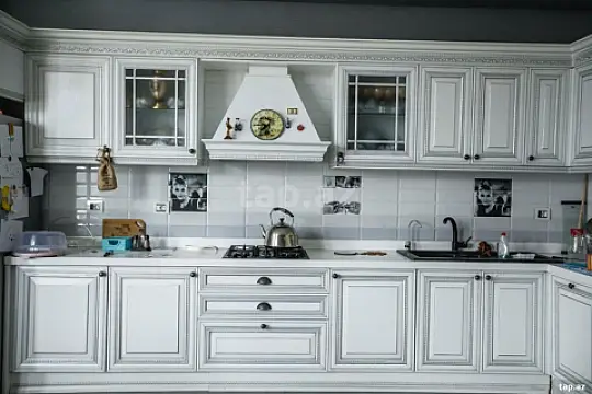 Satılır 6 otaqlı həyət evi 780 m²