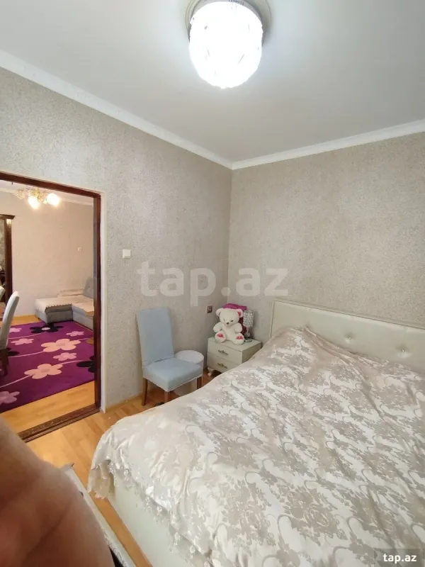 Satılır 3 otaqlı mənzil 49.7 m²