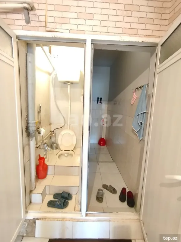 Satılır 3 otaqlı mənzil 49.7 m²